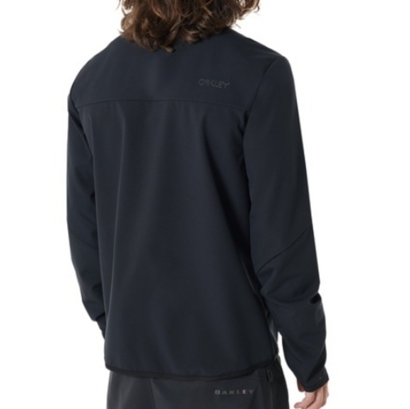 Oakley Midlayer Softshell Jacket in Red - Picture 8 of 8